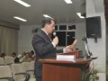 Após palestra, Josué Brandão recebe homenagem do Pr. José Neco