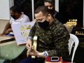 Pastor-presidente ministra sobre o candelabro símbolo da Aliança: o Menorá