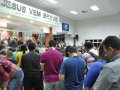 Eliezer Rosa canta em culto de doutrina no Farol com templo lotado