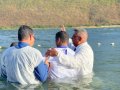 Pr. Israel Santos batiza 48 novos membros da Assembleia de Deus em Traipu