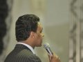 Pr. Brandão esquece problemas de saúde e prega com fervor