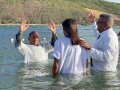 Pr. Israel Santos batiza 48 novos membros da Assembleia de Deus em Traipu