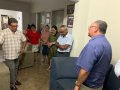 Pastor-presidente entrega cestas básicas a famílias afetadas pela crise