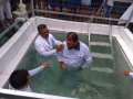 Pr. Israel Santos batiza 31 novos membros da Assembleia de Deus em Minador do Negrão