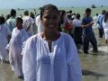 Assembleia de Deus em Maceió batiza cerca de duas mil pessoas no mar