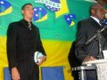 Em Chã de Bebedouro, igreja evangeliza com faixas no Dia Nacional de Missões