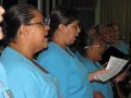 Sanfoneiro de Jesus toca o seu acordeão na igreja-sede