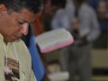 Pr. Eronildes ensina como o diácono deve se comportar na prática