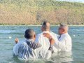 Pr. Israel Santos batiza 48 novos membros da Assembleia de Deus em Traipu