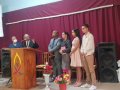 Missionário Valdiran Santos e família são apresentados à igreja na Argentina