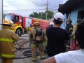 Assembleia de Deus em Honduras presta auxílio a irmã que teve a casa incendiada