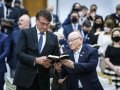 Bolsonaro participa de culto em ações de graça pelo aniversário do Pr José Wellington