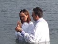 Pr. Gildo Severino batiza 34 novos membros da AD Pão de Açúcar