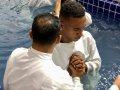 Assembleia de Deus em Maceió batiza 267 novos membros