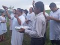Pr. Fábio Junior batiza seis novos membros da AD Capivara