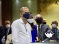 Pastor-presidente ministra sobre o candelabro símbolo da Aliança: o Menorá