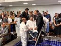 Assembleia de Deus em Maceió celebra o batismo de 113 novos membros