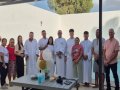 Pr. Glaydson Arthur celebra o batismo de dois novos membros na Espanha