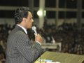 Pr. Brandão esquece problemas de saúde e prega com fervor