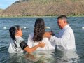 Pr. Israel Santos batiza 48 novos membros da Assembleia de Deus em Traipu