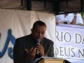 Pastor Daniel Silva encerra evento com a mensagem da cruz