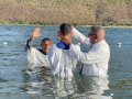 Pr. Israel Santos batiza 48 novos membros da Assembleia de Deus em Traipu