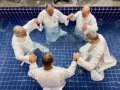 Assembleia de Deus celebra o batismo de 108 novos membros da capital