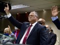 Pastor-presidente ministra sobre o candelabro símbolo da Aliança: o Menorá