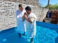 Missionário Rafael Felizardo batiza cinco novos membros em Colón, na Argentina