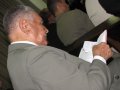 Sanfoneiro de Jesus toca o seu acordeão na igreja-sede