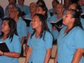 Sanfoneiro de Jesus toca o seu acordeão na igreja-sede
