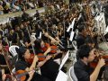 Milhares de evangélicos lotam o Ginásio do Sesi para assistir ao encerramento da Convenção Estadual