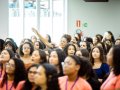 Jovens e adolescentes participam de estudos bíblicos no CONJOAAD 2026
