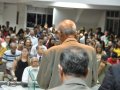 Eliezer Rosa canta em culto de doutrina no Farol com templo lotado