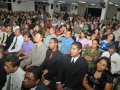Igreja mergulha no poder e na unção de Deus