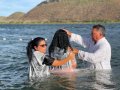 Pr. Israel Santos batiza 48 novos membros da Assembleia de Deus em Traipu