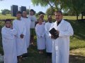 Pr. Wagner Lins batiza cinco novos membros da Assembleia de Deus no Uruguai