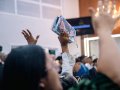 Pastor-presidente ensina sobre o ministério de Pedro e João em Samaria