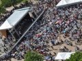 Milhares de pessoas lotam a Praça de Multieventos para batismo do centenário