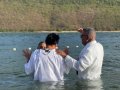 Pr. Israel Santos batiza 48 novos membros da Assembleia de Deus em Traipu