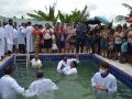 Pr. Josias Emídio batiza 90 novos membros da AD Xexéu