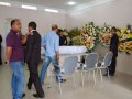 Emoção e homenagens marcam sepultamento do pastor Moisés Lino