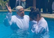 Pr. Ricardo Guedes batiza mais uma vida no campo missionário do Chile